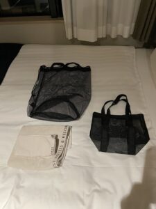 タオルを交換する鞄の写真