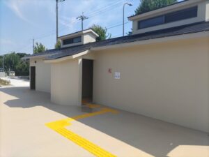 芥川緑地にあるトイレの写真