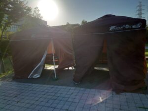 更衣室のテントの写真