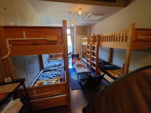 プラムイン城陽の「コテージタイプ」の2階建てベッドの写真