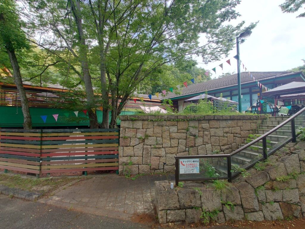 アイリスイン城陽の建物の写真
