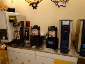飲み物のマシーンが置いてある写真