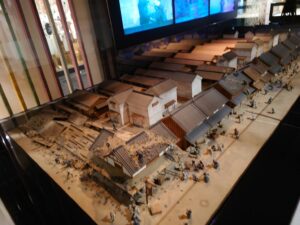 江戸時代の消火風景のジオラマ写真